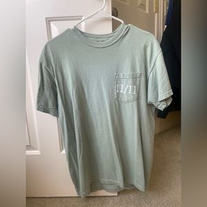 Men’s large veterans tee